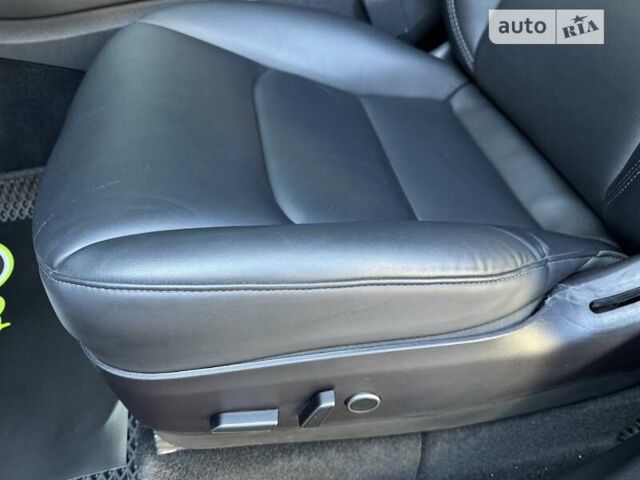 Тесла Model Y, объемом двигателя 0 л и пробегом 25 тыс. км за 29900 $, фото 28 на Automoto.ua