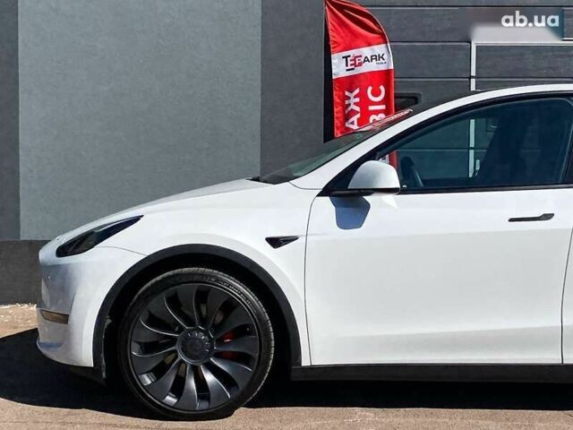 Тесла Model Y, объемом двигателя 0 л и пробегом 59 тыс. км за 31999 $, фото 4 на Automoto.ua