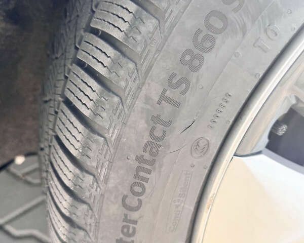 Тесла Model Y, объемом двигателя 0 л и пробегом 140 тыс. км за 24500 $, фото 20 на Automoto.ua