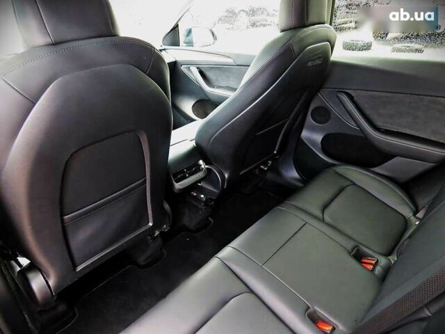 Тесла Model Y, объемом двигателя 0 л и пробегом 41 тыс. км за 28700 $, фото 14 на Automoto.ua