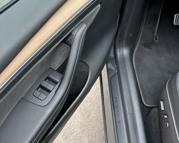Тесла Model Y, объемом двигателя 0 л и пробегом 53 тыс. км за 26700 $, фото 8 на Automoto.ua