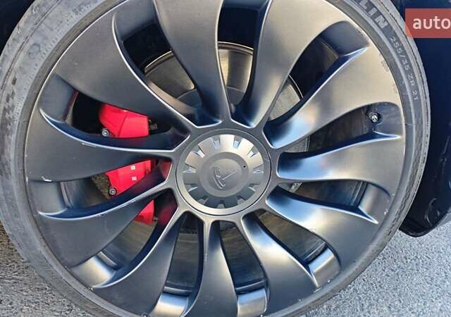 Тесла Model Y, объемом двигателя 0 л и пробегом 44 тыс. км за 28500 $, фото 10 на Automoto.ua