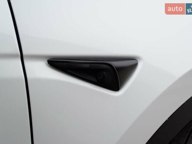 Тесла Model Y, объемом двигателя 0 л и пробегом 54 тыс. км за 28900 $, фото 19 на Automoto.ua