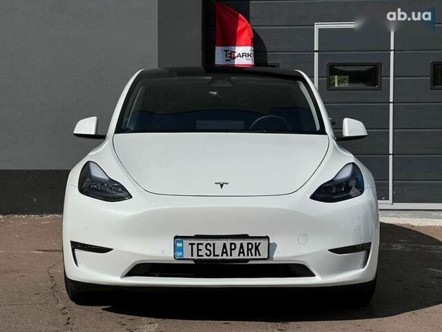 Тесла Model Y, объемом двигателя 0 л и пробегом 28 тыс. км за 29999 $, фото 2 на Automoto.ua