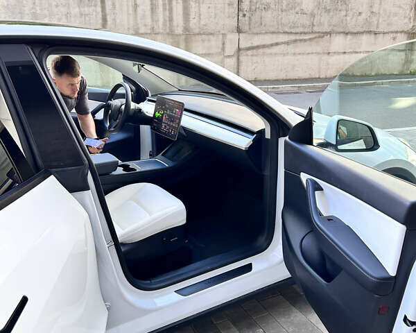 Тесла Model Y, объемом двигателя 0 л и пробегом 54 тыс. км за 31500 $, фото 6 на Automoto.ua