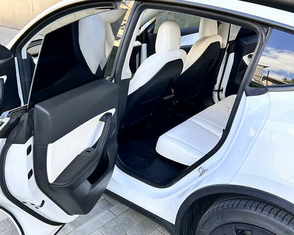 Тесла Model Y, объемом двигателя 0 л и пробегом 54 тыс. км за 31500 $, фото 7 на Automoto.ua