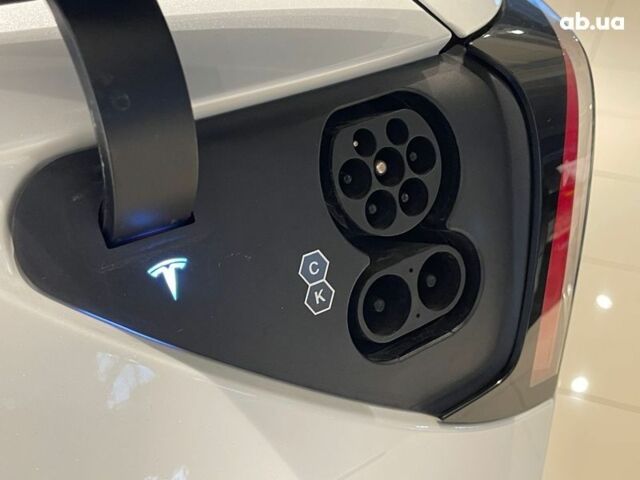 Тесла Model Y, объемом двигателя 0 л и пробегом 15 тыс. км за 59800 $, фото 5 на Automoto.ua
