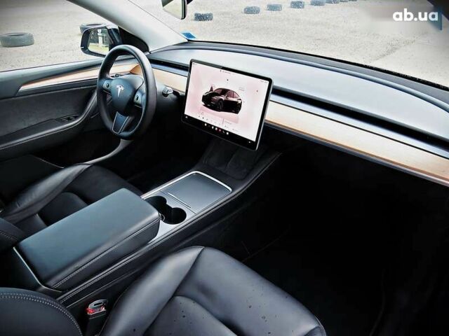 Тесла Model Y, объемом двигателя 0 л и пробегом 41 тыс. км за 28700 $, фото 12 на Automoto.ua