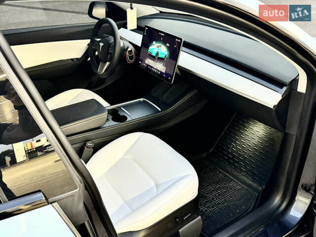 Тесла Model Y, объемом двигателя 0 л и пробегом 43 тыс. км за 27500 $, фото 17 на Automoto.ua