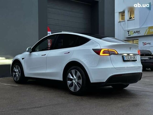 Тесла Model Y, объемом двигателя 0 л и пробегом 33 тыс. км за 35999 $, фото 6 на Automoto.ua