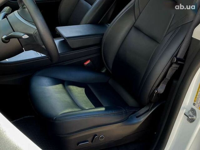 Тесла Model Y, объемом двигателя 0 л и пробегом 59 тыс. км за 31999 $, фото 12 на Automoto.ua