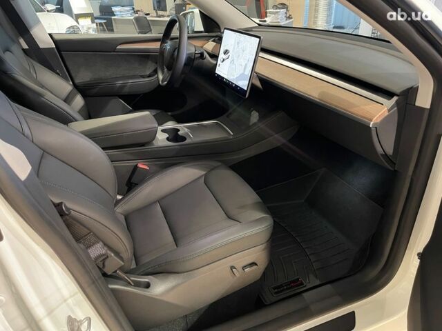 Тесла Model Y, объемом двигателя 0 л и пробегом 15 тыс. км за 59800 $, фото 7 на Automoto.ua