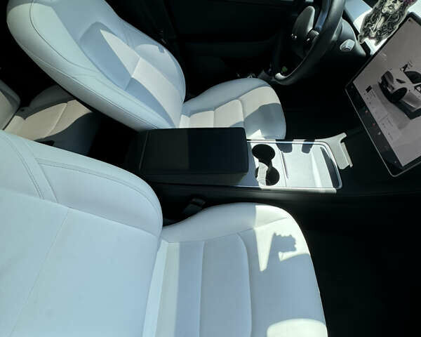 Тесла Model Y, объемом двигателя 0 л и пробегом 30 тыс. км за 33100 $, фото 9 на Automoto.ua