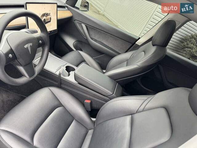 Тесла Model Y, объемом двигателя 0 л и пробегом 16 тыс. км за 27300 $, фото 13 на Automoto.ua