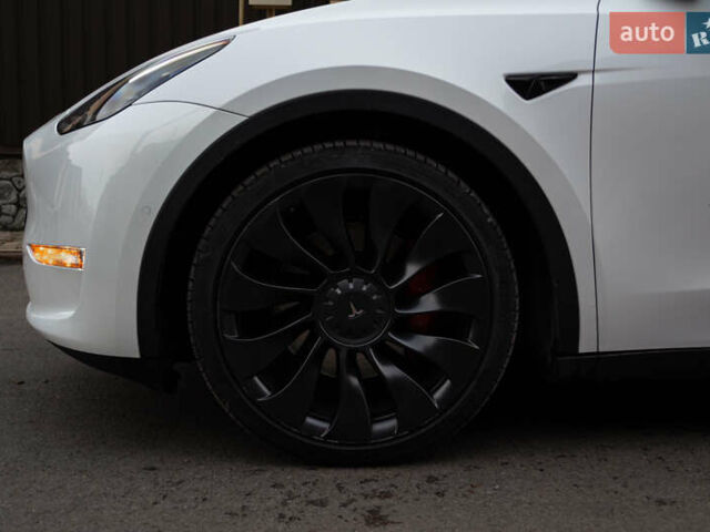 Тесла Model Y, объемом двигателя 0 л и пробегом 54 тыс. км за 28900 $, фото 16 на Automoto.ua