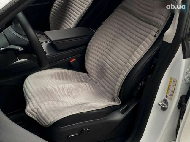 Тесла Model Y, объемом двигателя 0 л и пробегом 81 тыс. км за 32500 $, фото 12 на Automoto.ua