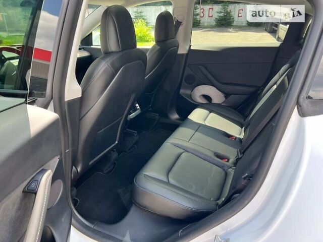 Тесла Model Y, объемом двигателя 0 л и пробегом 22 тыс. км за 25500 $, фото 5 на Automoto.ua
