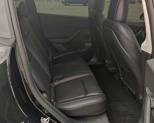 Тесла Model Y, объемом двигателя 0 л и пробегом 47 тыс. км за 28900 $, фото 19 на Automoto.ua