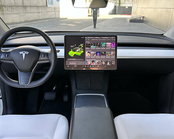 Тесла Model Y, объемом двигателя 0 л и пробегом 54 тыс. км за 31500 $, фото 13 на Automoto.ua
