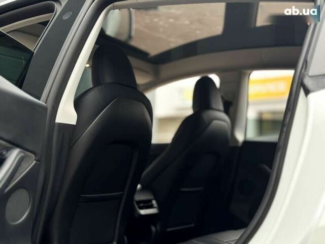 Тесла Model Y, объемом двигателя 0 л и пробегом 60 тыс. км за 28500 $, фото 15 на Automoto.ua