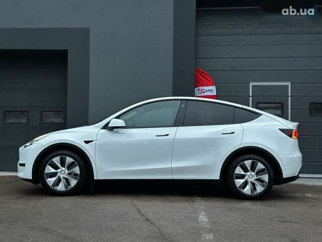Тесла Model Y, объемом двигателя 0 л и пробегом 33 тыс. км за 35999 $, фото 4 на Automoto.ua
