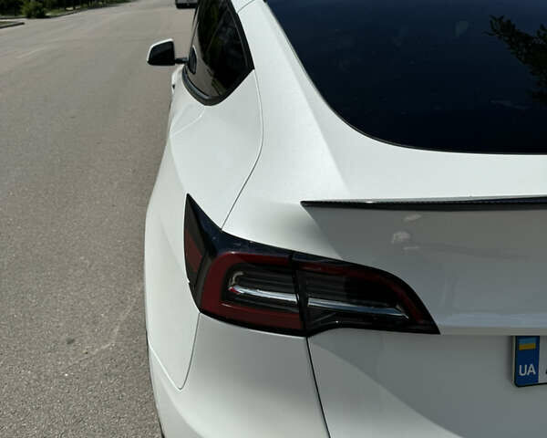 Тесла Model Y, объемом двигателя 0 л и пробегом 30 тыс. км за 33100 $, фото 2 на Automoto.ua