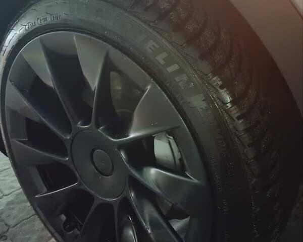 Тесла Model Y, объемом двигателя 0 л и пробегом 36 тыс. км за 30999 $, фото 7 на Automoto.ua