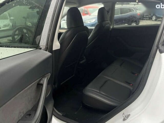 Тесла Model Y, объемом двигателя 0 л и пробегом 34 тыс. км за 29990 $, фото 27 на Automoto.ua