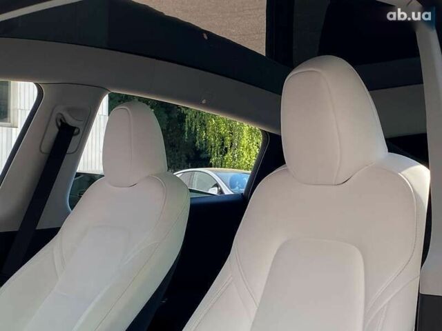 Тесла Model Y, объемом двигателя 0 л и пробегом 32 тыс. км за 32999 $, фото 17 на Automoto.ua