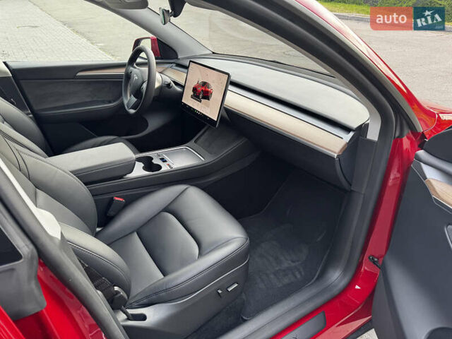 Тесла Model Y, объемом двигателя 0 л и пробегом 54 тыс. км за 29800 $, фото 5 на Automoto.ua