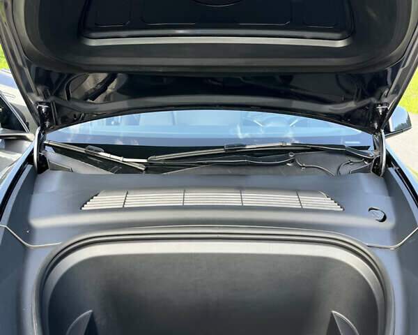 Тесла Model Y, объемом двигателя 0 л и пробегом 21 тыс. км за 28944 $, фото 28 на Automoto.ua