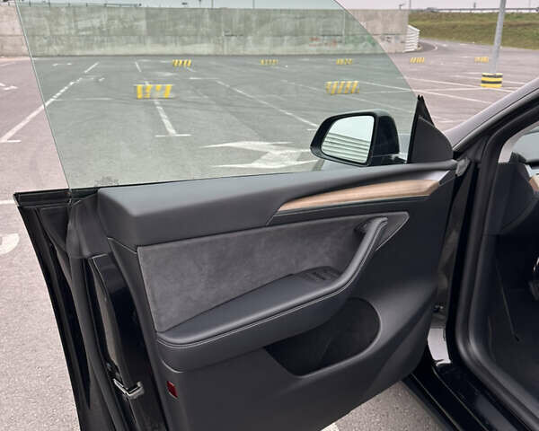 Тесла Model Y, объемом двигателя 0 л и пробегом 22 тыс. км за 25900 $, фото 31 на Automoto.ua