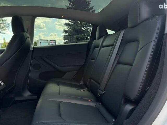 Тесла Model Y, объемом двигателя 0 л и пробегом 12 тыс. км за 31800 $, фото 10 на Automoto.ua