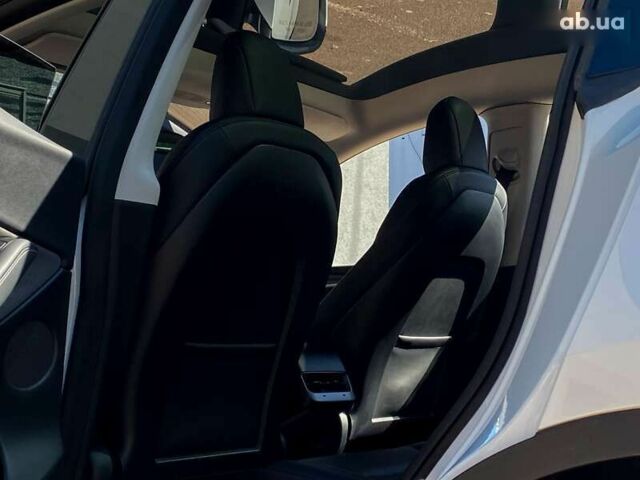 Тесла Model Y, объемом двигателя 0 л и пробегом 38 тыс. км за 32999 $, фото 14 на Automoto.ua