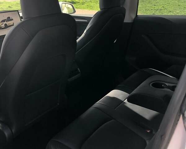 Тесла Model Y, объемом двигателя 0 л и пробегом 13 тыс. км за 33500 $, фото 11 на Automoto.ua