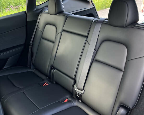 Тесла Model Y, объемом двигателя 0 л и пробегом 21 тыс. км за 28944 $, фото 15 на Automoto.ua