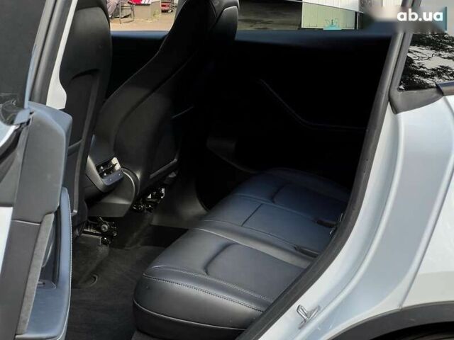 Тесла Model Y, объемом двигателя 0 л и пробегом 35 тыс. км за 35999 $, фото 15 на Automoto.ua