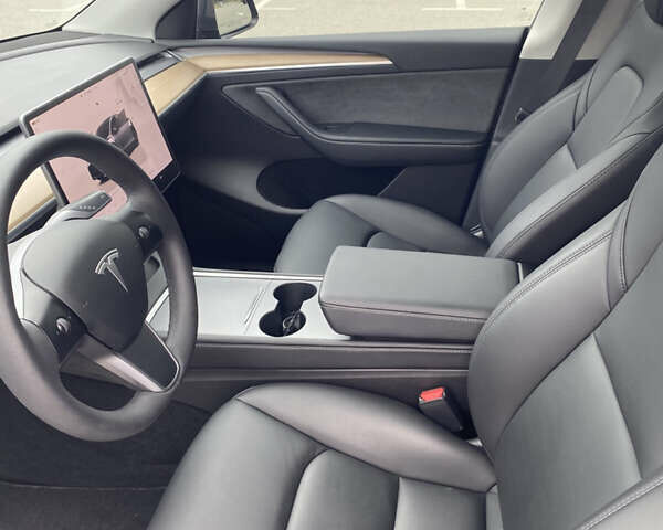 Тесла Model Y, объемом двигателя 0 л и пробегом 30 тыс. км за 23000 $, фото 17 на Automoto.ua