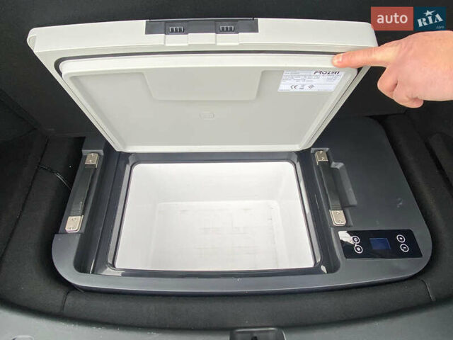 Тесла Model Y, объемом двигателя 0 л и пробегом 26 тыс. км за 39000 $, фото 12 на Automoto.ua