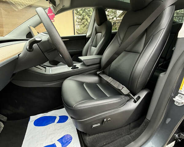 Тесла Model Y, объемом двигателя 0 л и пробегом 17 тыс. км за 25500 $, фото 7 на Automoto.ua