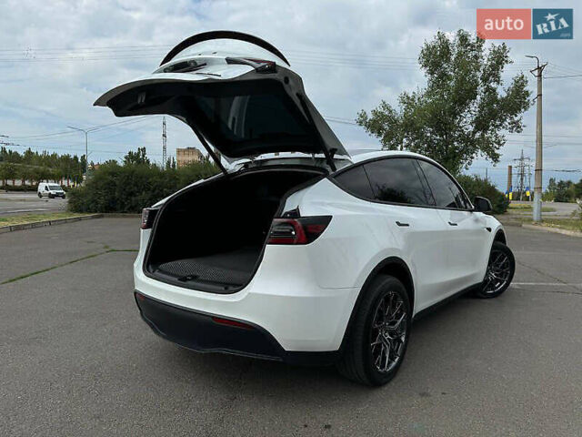 Тесла Model Y, объемом двигателя 0 л и пробегом 25 тыс. км за 28500 $, фото 2 на Automoto.ua