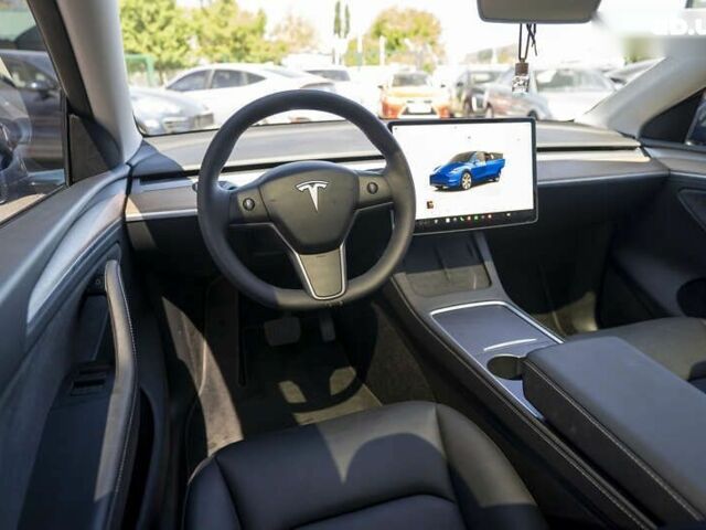 Тесла Model Y, объемом двигателя 0 л и пробегом 8 тыс. км за 28900 $, фото 4 на Automoto.ua