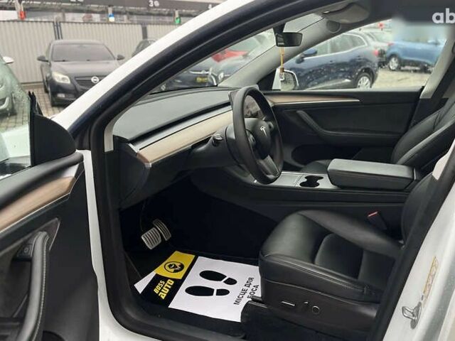 Тесла Model Y, объемом двигателя 0 л и пробегом 34 тыс. км за 29990 $, фото 12 на Automoto.ua