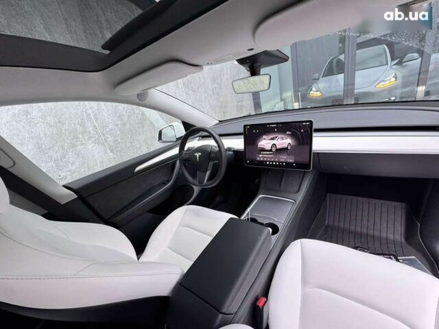 Тесла Model Y, объемом двигателя 0 л и пробегом 41 тыс. км за 26990 $, фото 12 на Automoto.ua