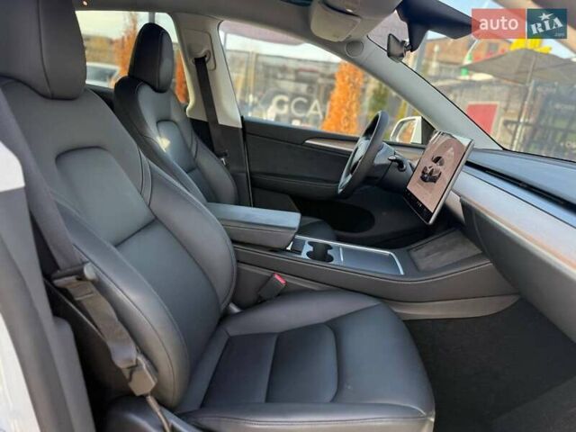 Тесла Model Y, объемом двигателя 0 л и пробегом 110 тыс. км за 24500 $, фото 22 на Automoto.ua