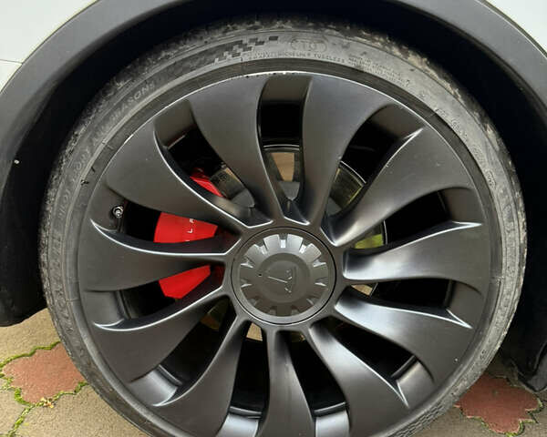 Тесла Model Y, объемом двигателя 0 л и пробегом 72 тыс. км за 26900 $, фото 5 на Automoto.ua