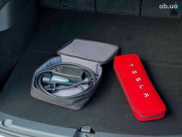 Тесла Model Y, объемом двигателя 0 л и пробегом 35 тыс. км за 35999 $, фото 25 на Automoto.ua