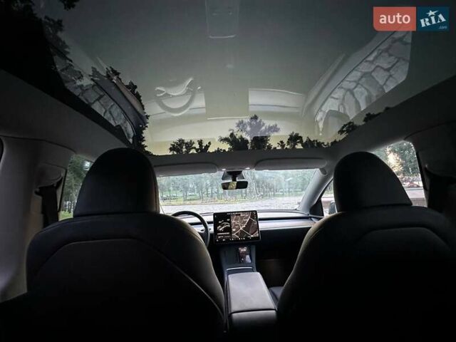 Тесла Model Y, объемом двигателя 0 л и пробегом 30 тыс. км за 29500 $, фото 9 на Automoto.ua