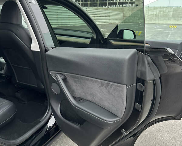 Тесла Model Y, объемом двигателя 0 л и пробегом 22 тыс. км за 25900 $, фото 27 на Automoto.ua
