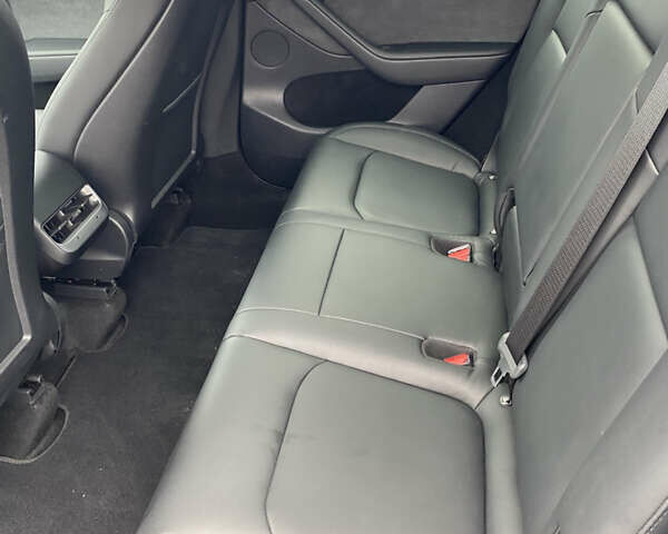 Тесла Model Y, объемом двигателя 0 л и пробегом 30 тыс. км за 23000 $, фото 19 на Automoto.ua
